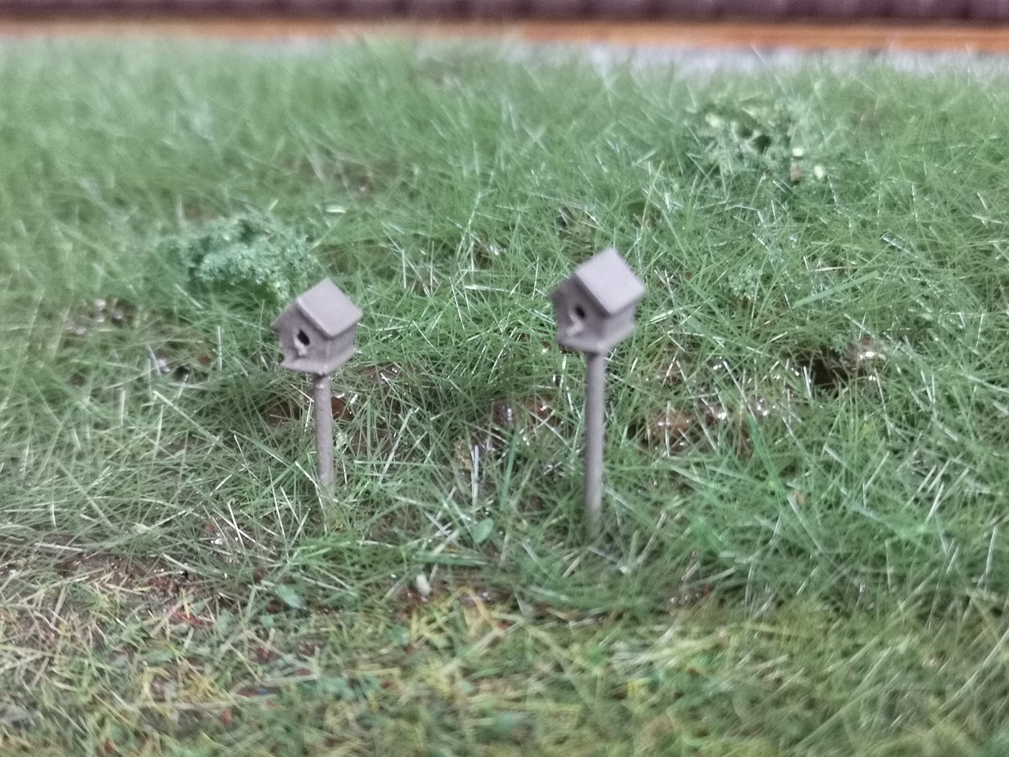 87709 H0 Vogelhäuser 2 Stk.