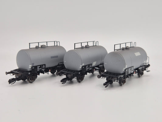 120118-L - 3er Set Kesselwagen 'Deutz' Grau, Flicken, DR Ep.IV gealtert